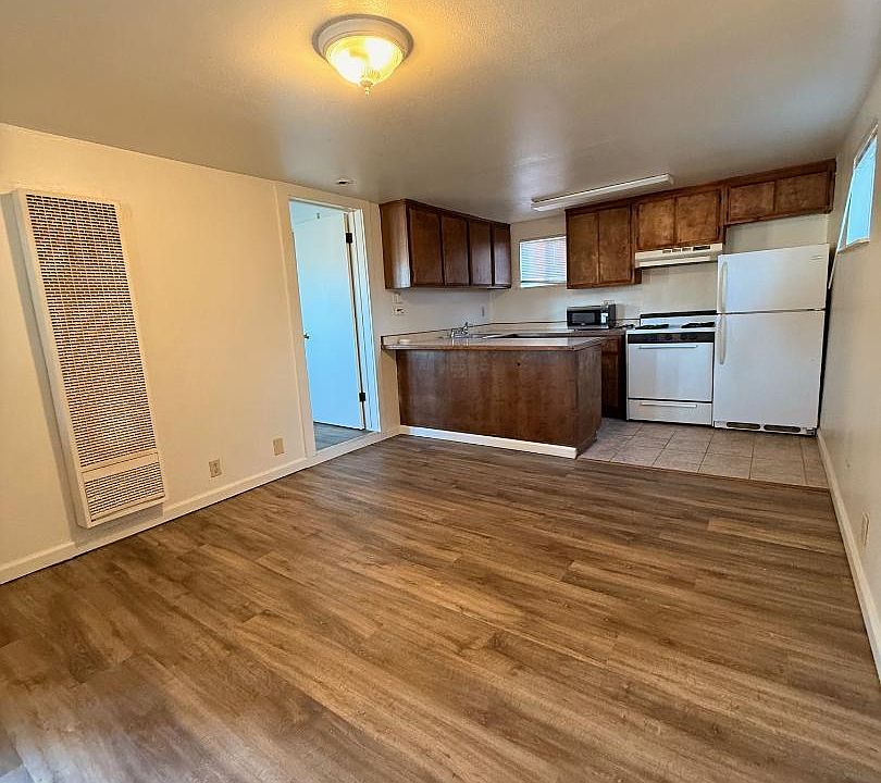 1st image of 611 S Fortuna Blvd #7