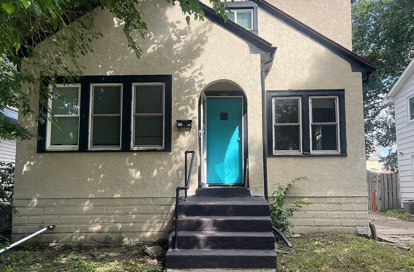 8 bed, 4012 sqft, $4,000 — Photo 1