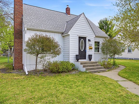 5th image of 2232 Branch Ave