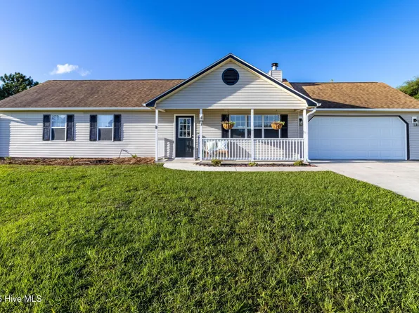 403 Dayrell Drive, Hubert, NC 28539