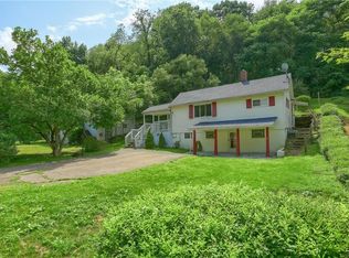 511 California Hollow Rd, Imperial, PA 15126
