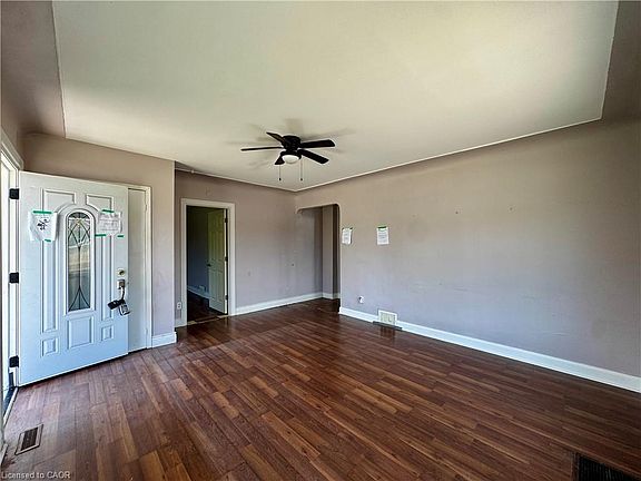 3rd image of 89 Lincoln Ave
