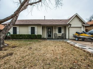 5917 Springtide Dr, Fort Worth, TX 76135