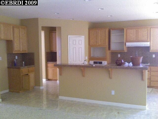 2nd image of 2650 Torrey Pines Dr