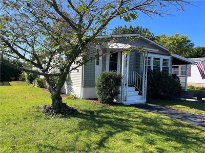 2 Forest Ln, Attleboro, MA, 02703