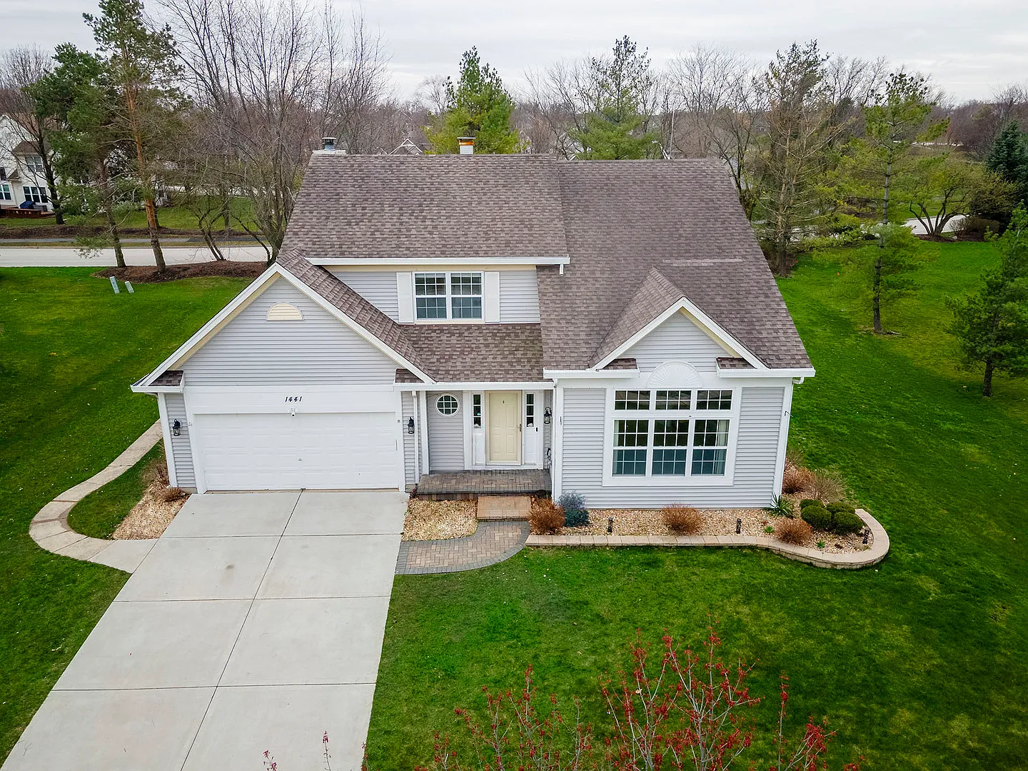 1441 Huntcliff Rd photo 1