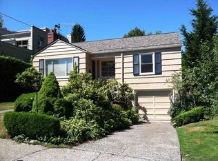 3712 NE 42nd St, Seattle, WA 98105