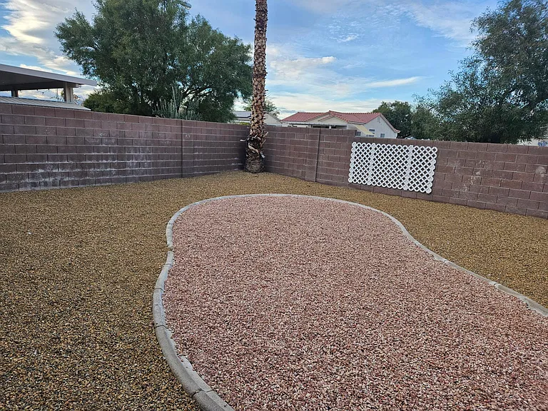 2418 Paradise Isle Ave — Photo 3