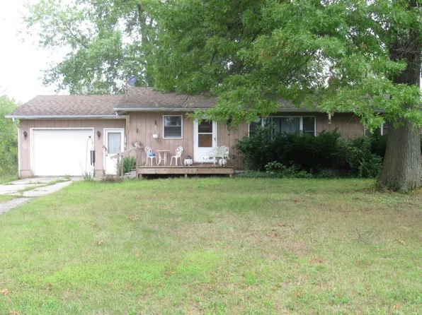 5409 Ann Dr, Bath, MI 48808