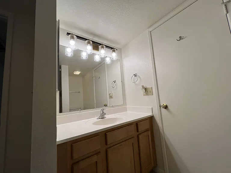 1340 E Recker Rd #237 — Photo 19