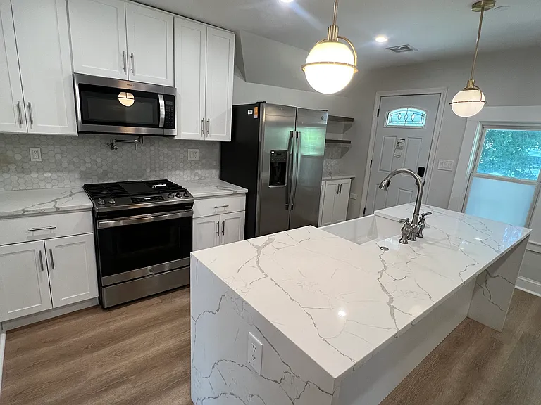 12 York St #1 — Photo 23