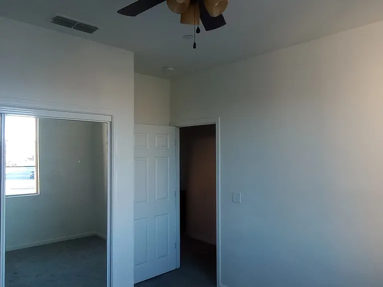 6197 W Concordia Dr — Photo 28