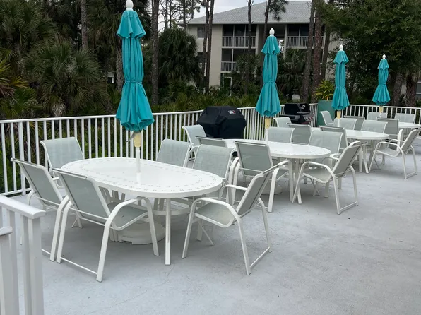 3011 Sandpiper Bay Cir, Naples, FL