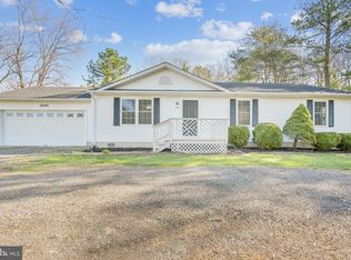 24066 Mervell Dean Rd, Hollywood, MD 20636