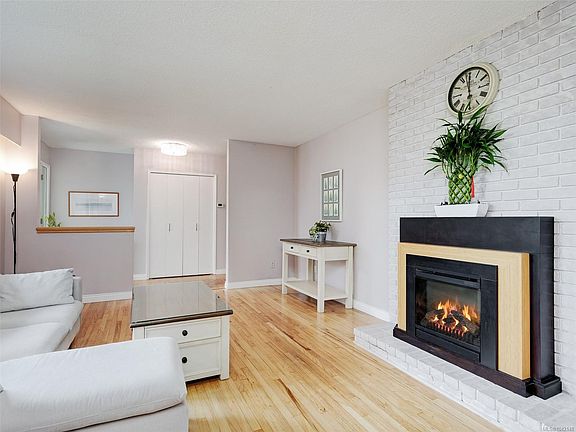 3rd image of 6429 Rodolph Rd