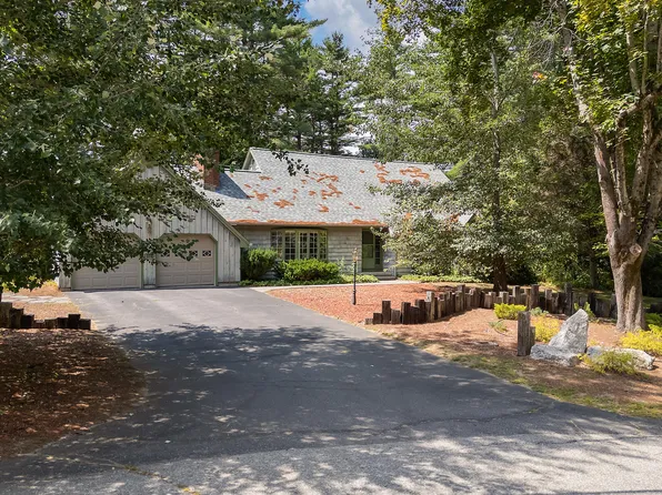 60 Boulder Drive, Auburn, ME 04210