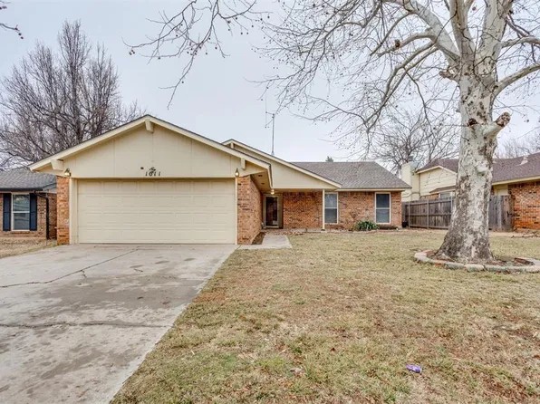 1011 Royal Ln, Yukon, OK 73099