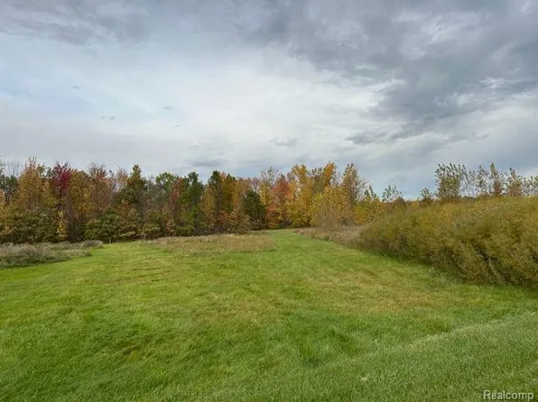 Lakefield Rd, Merrill, MI 48637