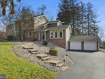 1016 Woodridge Blvd, Lancaster, PA, 17601