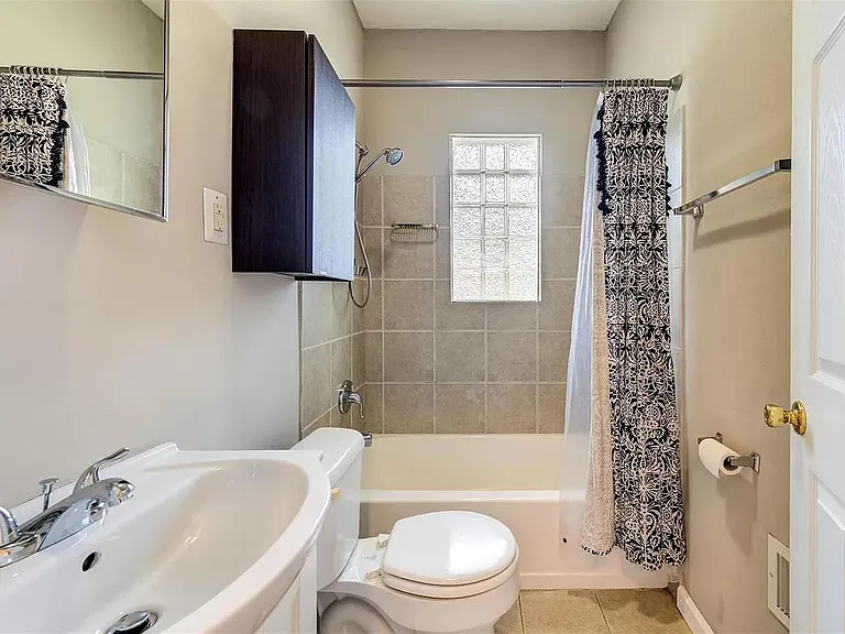 1222 Eastover Ave — Photo 5