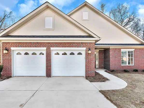 105 Lacy Ct, Greenwood, SC 29649