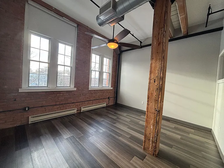 Oak Knitting Mill Apartments Franklin Square Available — Photo 8