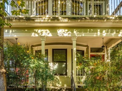 2137 NW Everett St APT B, Portland, OR, 97210