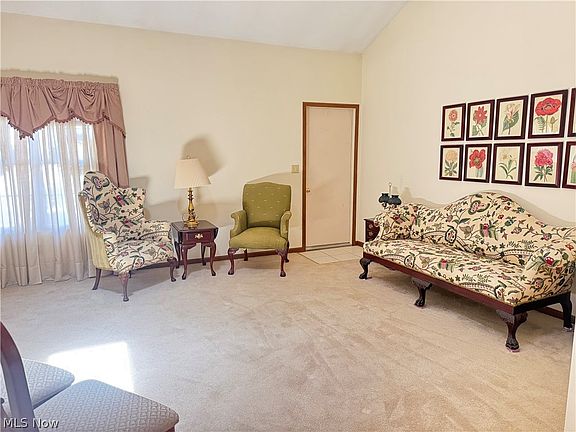 4th image of 3393 Ivy Hill Cir Unit D