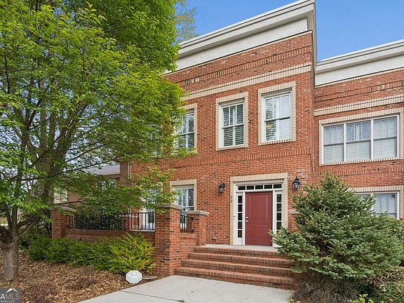 2nd image of 2723 Davis Oaks Pl