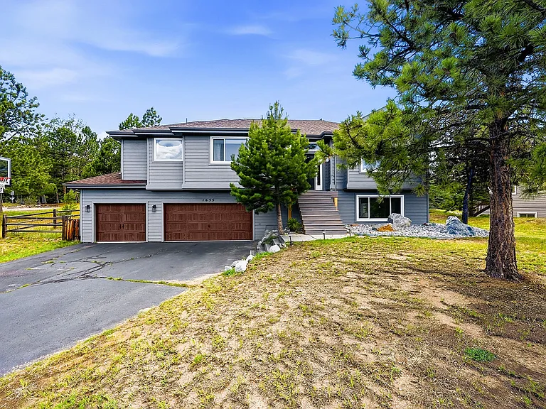 1635 Muirfield Ln — Photo 45