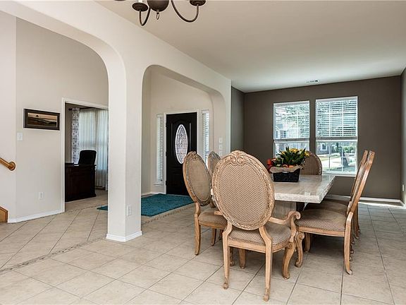 5th image of 1020 Fox Willow Ct