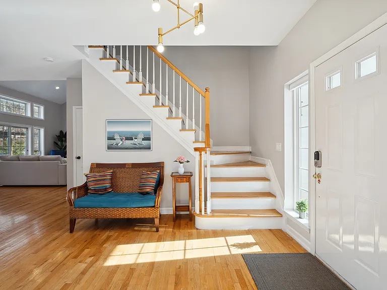 39 Hollow Ln — Photo 19