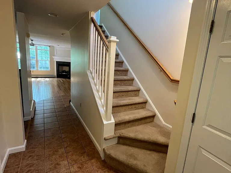 58 Stonington Cir — Photo 22