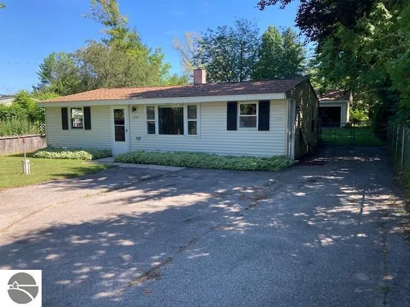 3775 Brook Dr, Traverse City, MI 49684