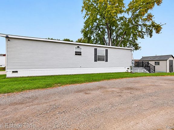 4th image of 2074 Kevin Dr