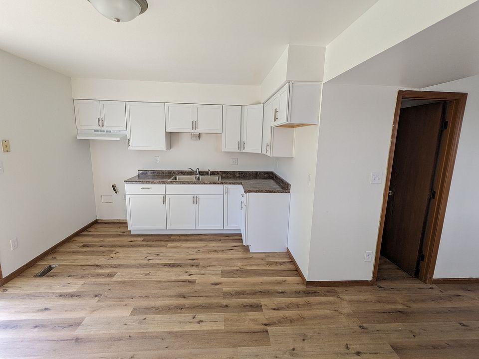 1st image of 3877 W 73rd Ct
