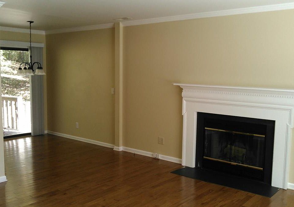 2nd image of 4813 Tiffany Ave