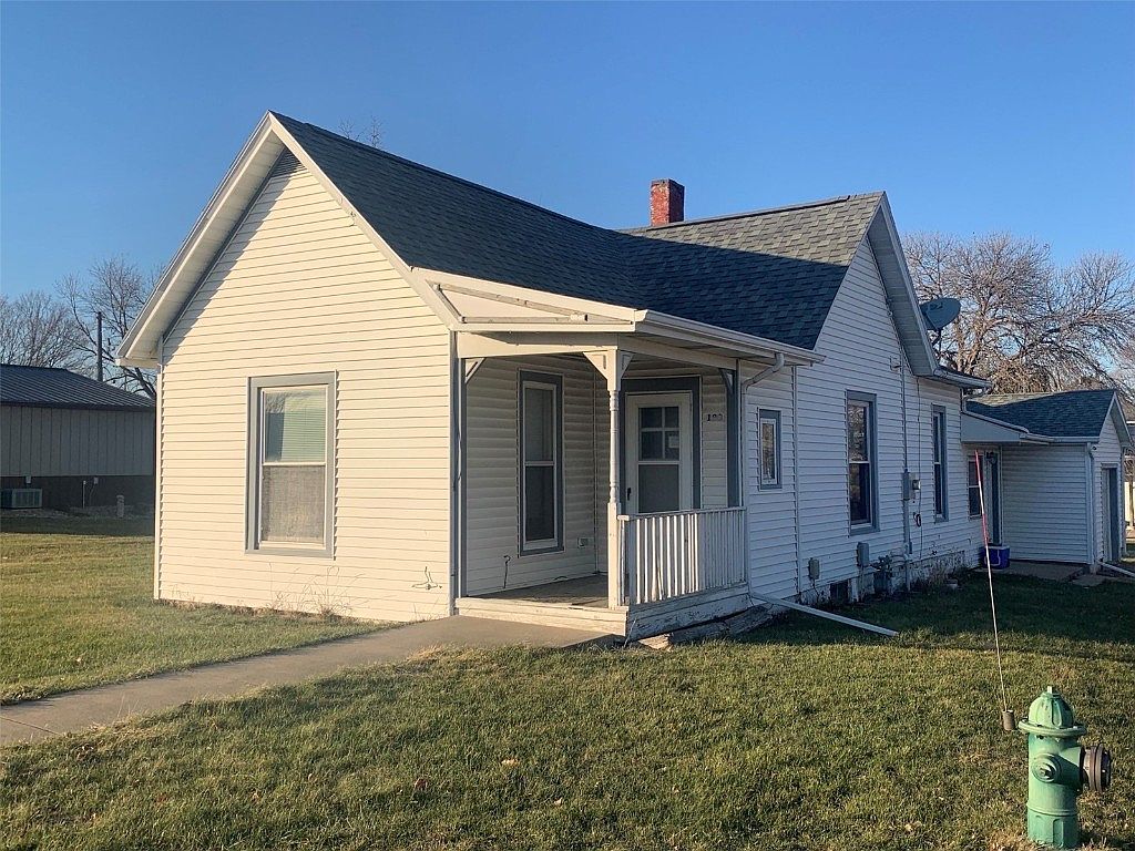 190 E Main St, Robins, IA 52328 Zillow