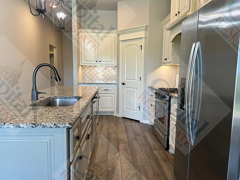 3316 NW 158th Ter — Photo 10