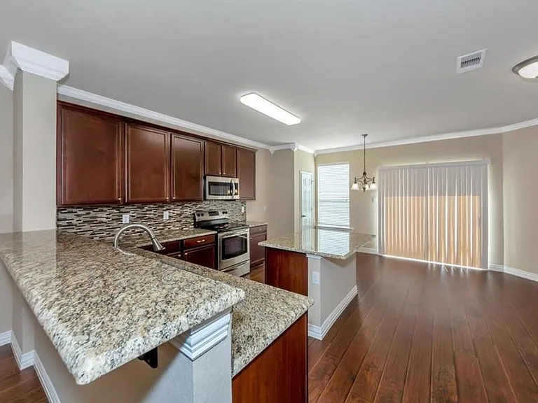 10025 Chrysalis Dr — Photo 8