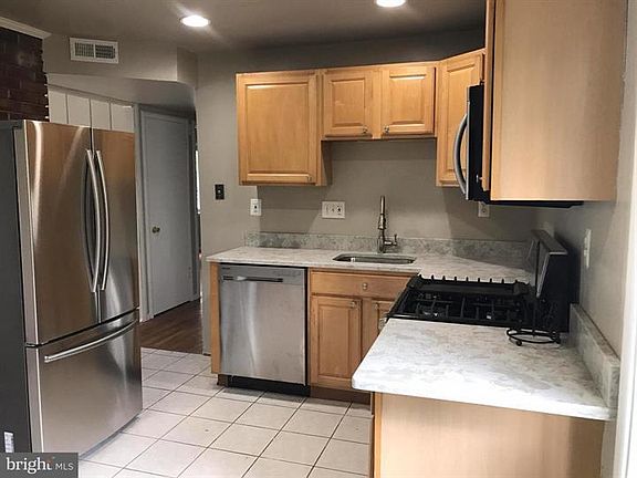 4th image of 5717 Crawford Dr