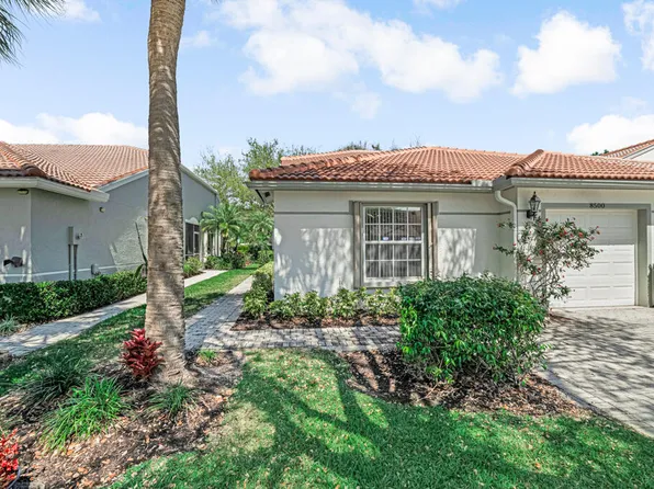 8500 Logia Circle, Boynton Beach, FL 33472