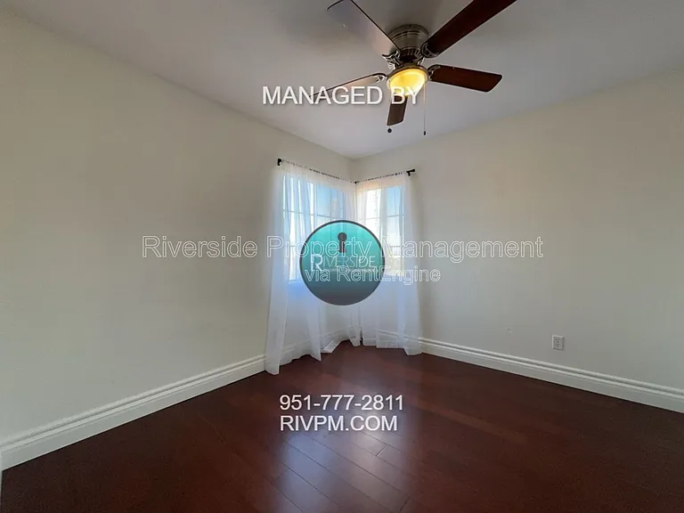 21498 Townsendia Ave — Photo 26