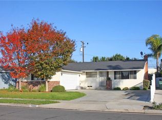 15892 Hummingbird Ln, Huntington Beach, CA 92649
