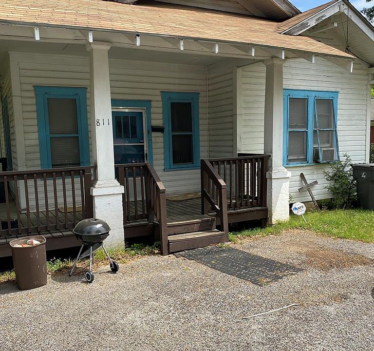 1st image of 811 S 1st St
