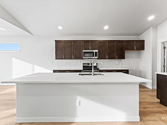 3rd image of 5621 E Lekeitio Village Drive Block #5-lot 40
