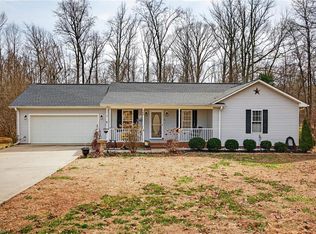 368 Fox Creek Ln, Lexington, NC 27292