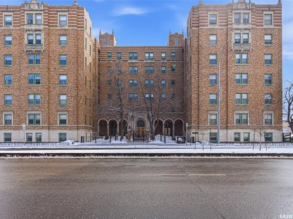 UNIT 214-2305 Victoria AVENUE, Regina, SK S4P 0S7