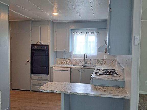3rd image of 440 Gentry Way #7