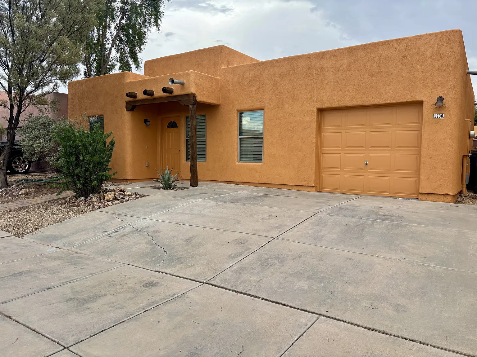 3 bed, 964 sqft, $1,750 — Photo 2